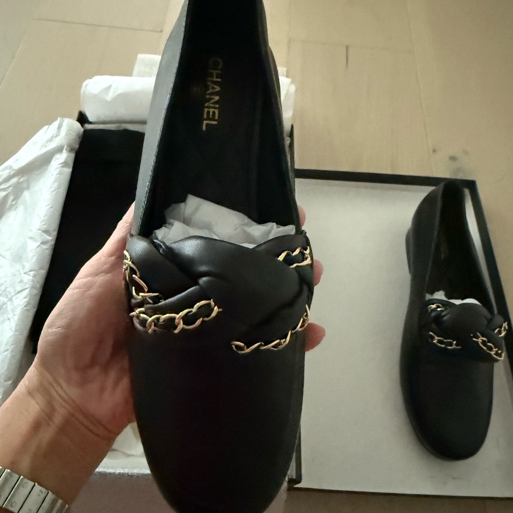 Authentic NWT Chanel Leather Moccasins/loaf size EUR 37 - Picture 3 of 10